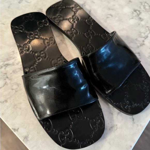 Women Gucci sandals - Picture 2 of 3